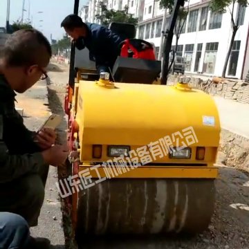 3噸液壓壓路機(jī)